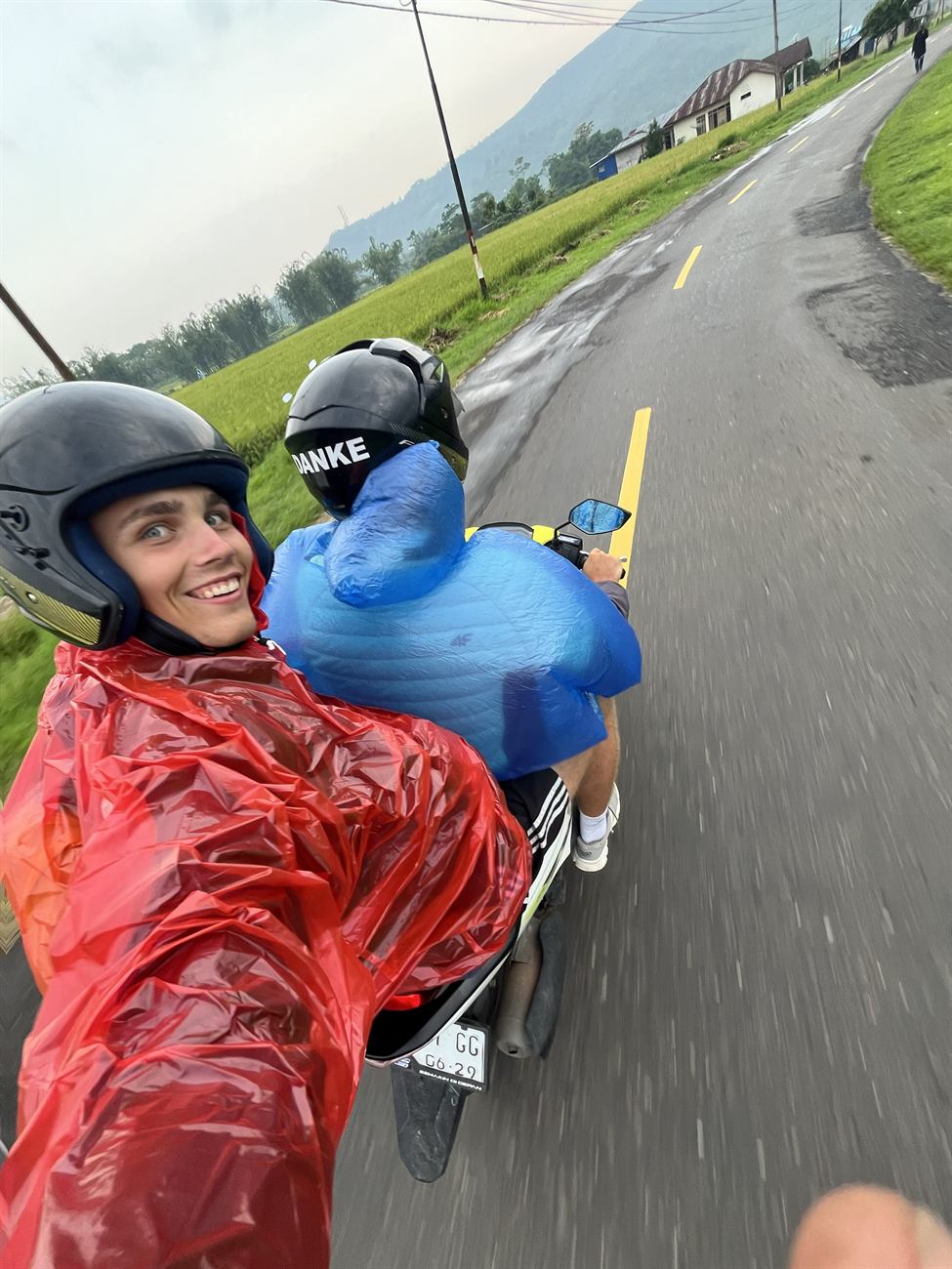 Straßenreise in Indonesien